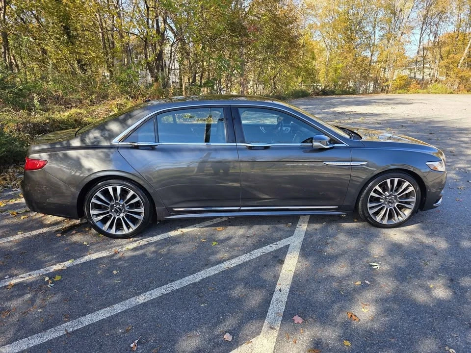 2017 Lincoln Continental 10th Gen - Image 4 of 19