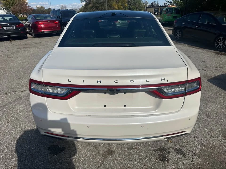 2017 Lincoln Continental 10th Gen - Image 8 of 13