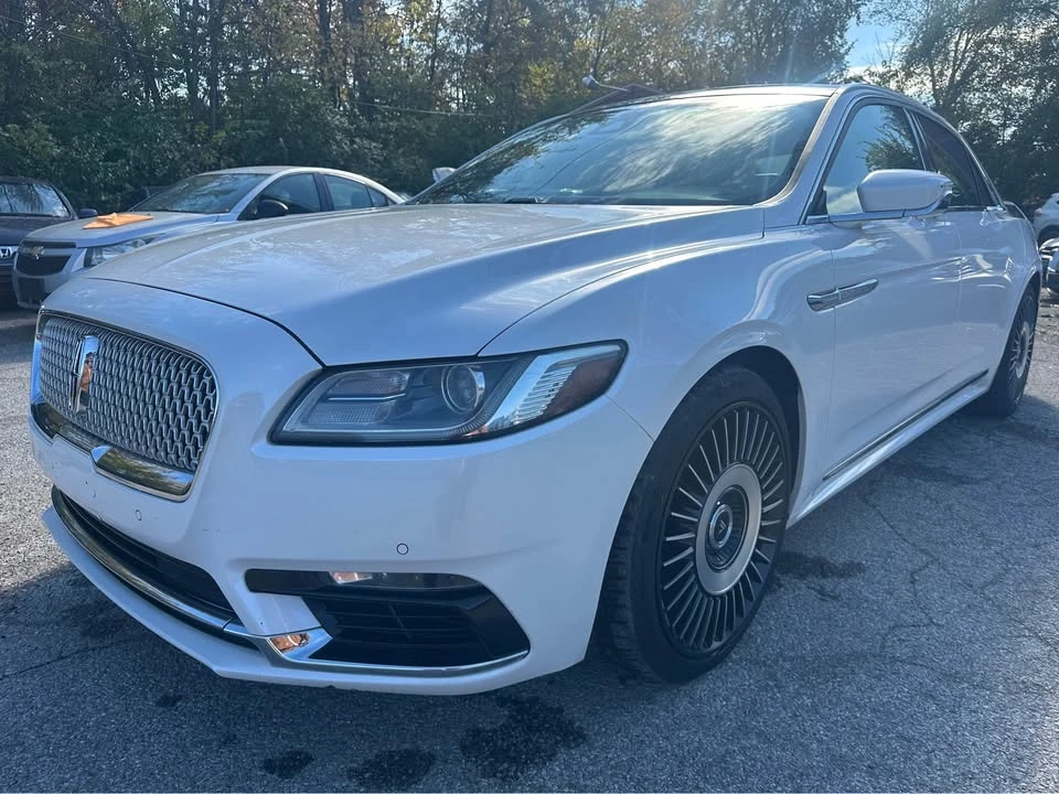 2017 Lincoln Continental 10th Gen - Image 3 of 13
