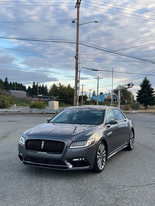 2017 Lincoln Continental 10th Gen - Image 3 of 11