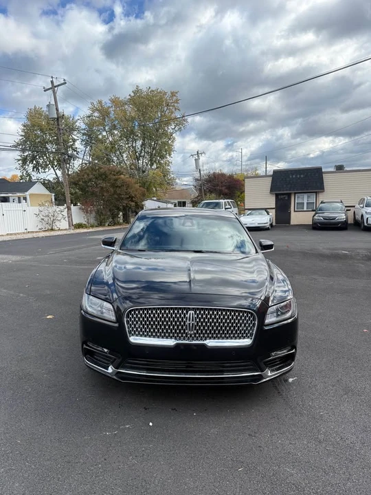 2017 Lincoln Continental 10th Gen - Image 2 of 9
