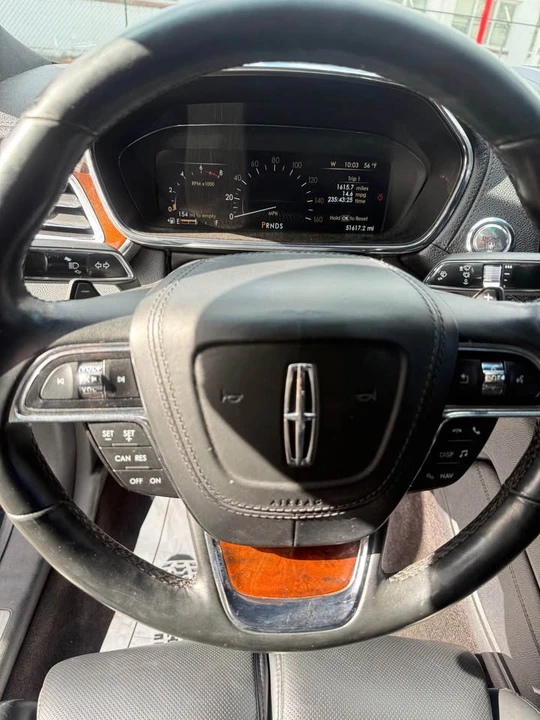 2017 Lincoln Continental 10th Gen - Image 6 of 9
