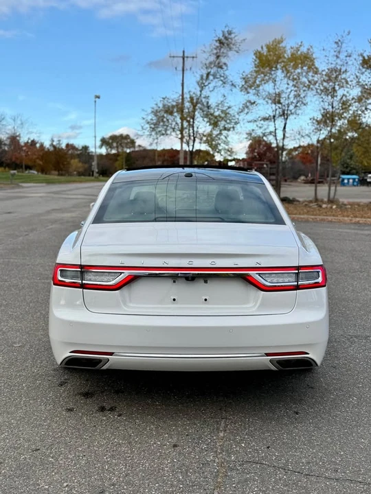 2017 Lincoln Continental 10th Gen - Image 3 of 14