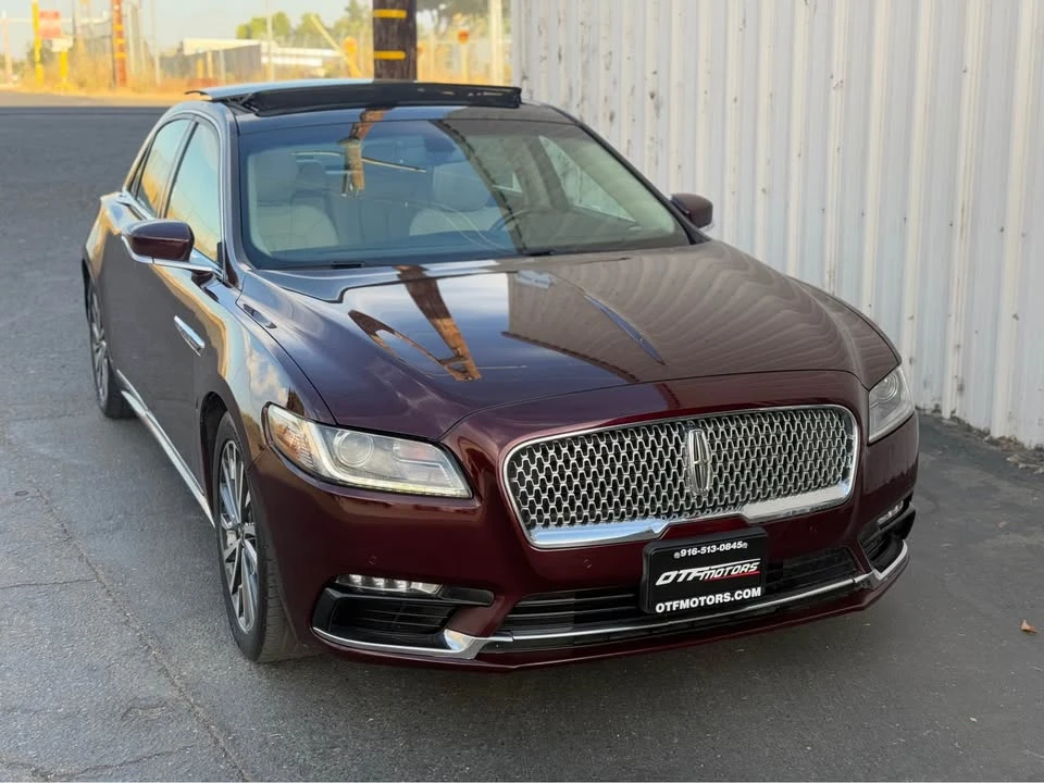 2017 Lincoln Continental 10th Gen - Image 3 of 18