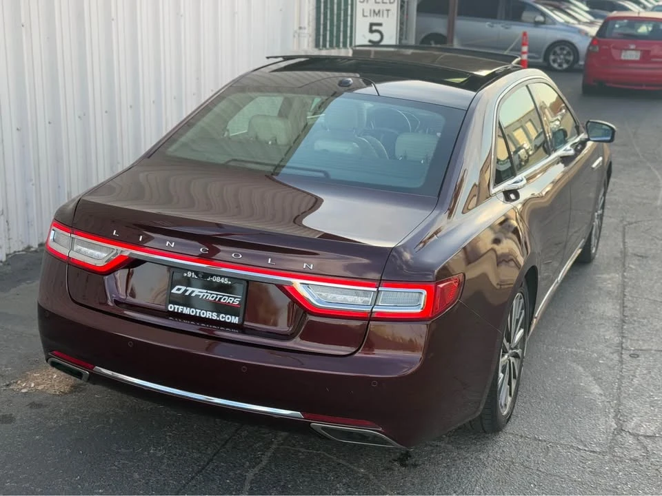 2017 Lincoln Continental 10th Gen - Image 5 of 18
