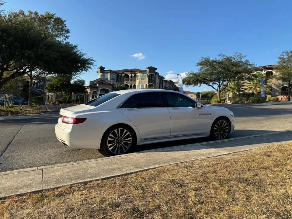 2017 Lincoln Continental 10th Gen - Image 10 of 20