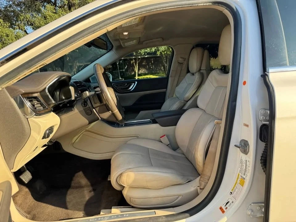2017 Lincoln Continental 10th Gen - Image 19 of 20