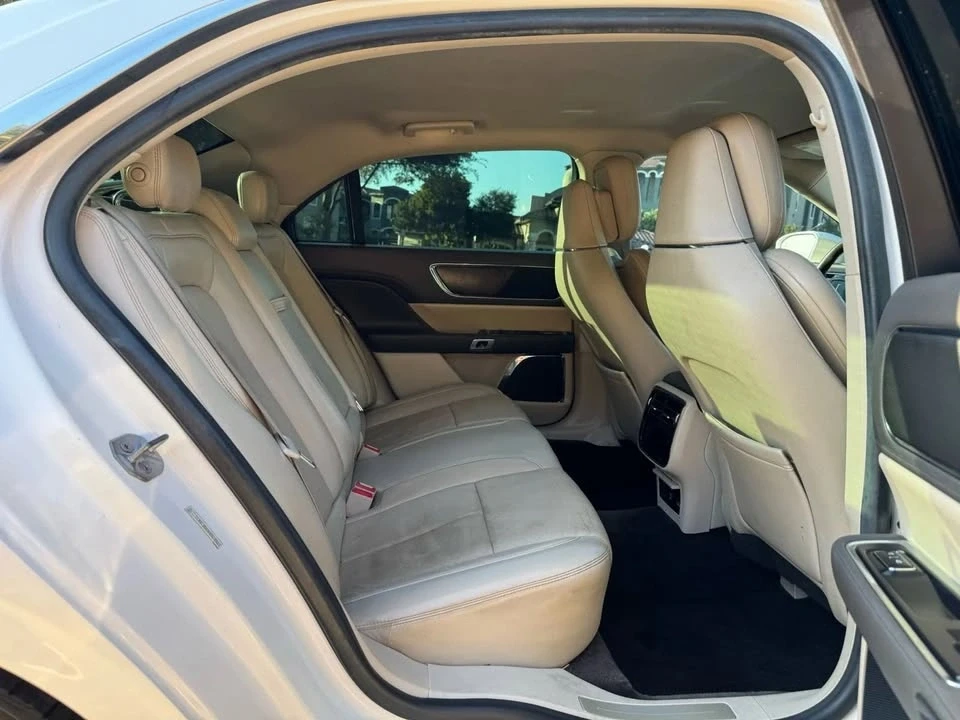 2017 Lincoln Continental 10th Gen - Image 14 of 20