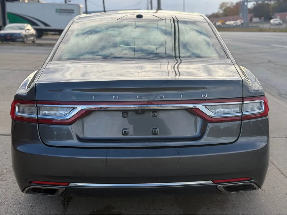 2017 Lincoln Continental 10th Gen - Image 4 of 18