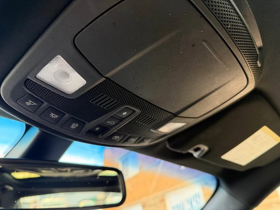 2017 Lincoln Continental 10th Gen - Image 6 of 18