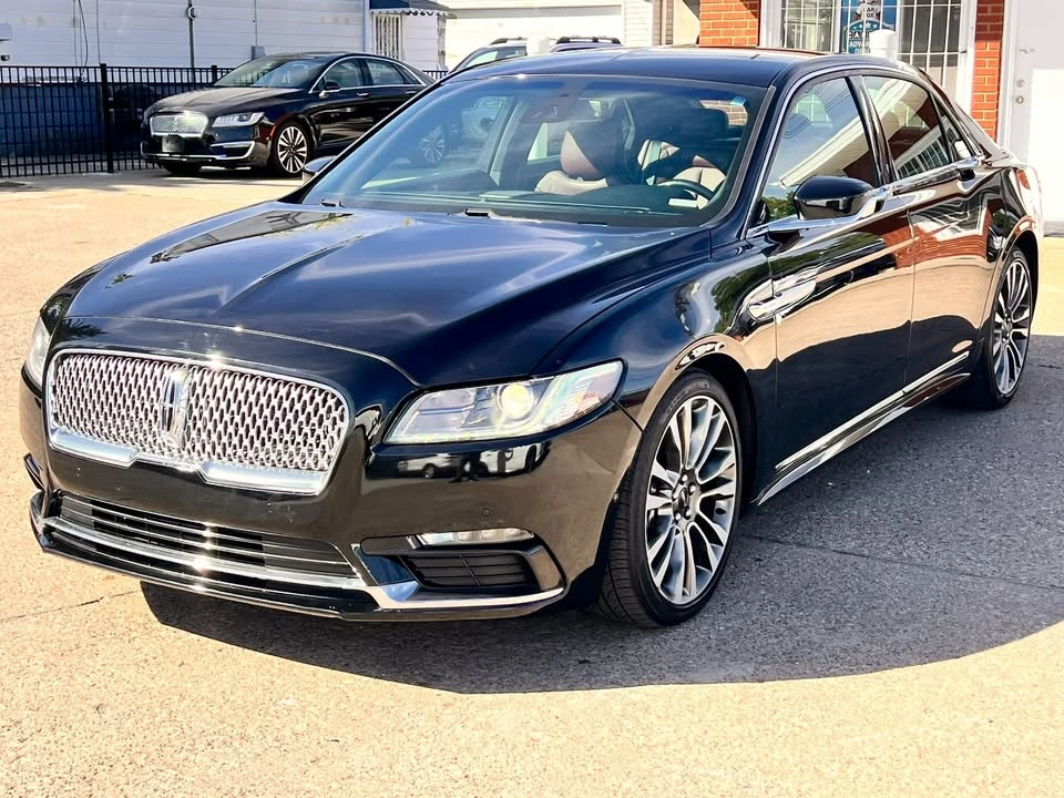2017 Lincoln Continental 10th Gen - Image 2 of 18