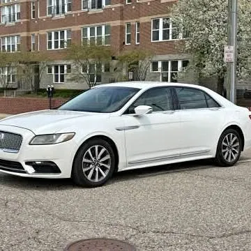 2017 Lincoln Continental Premiere