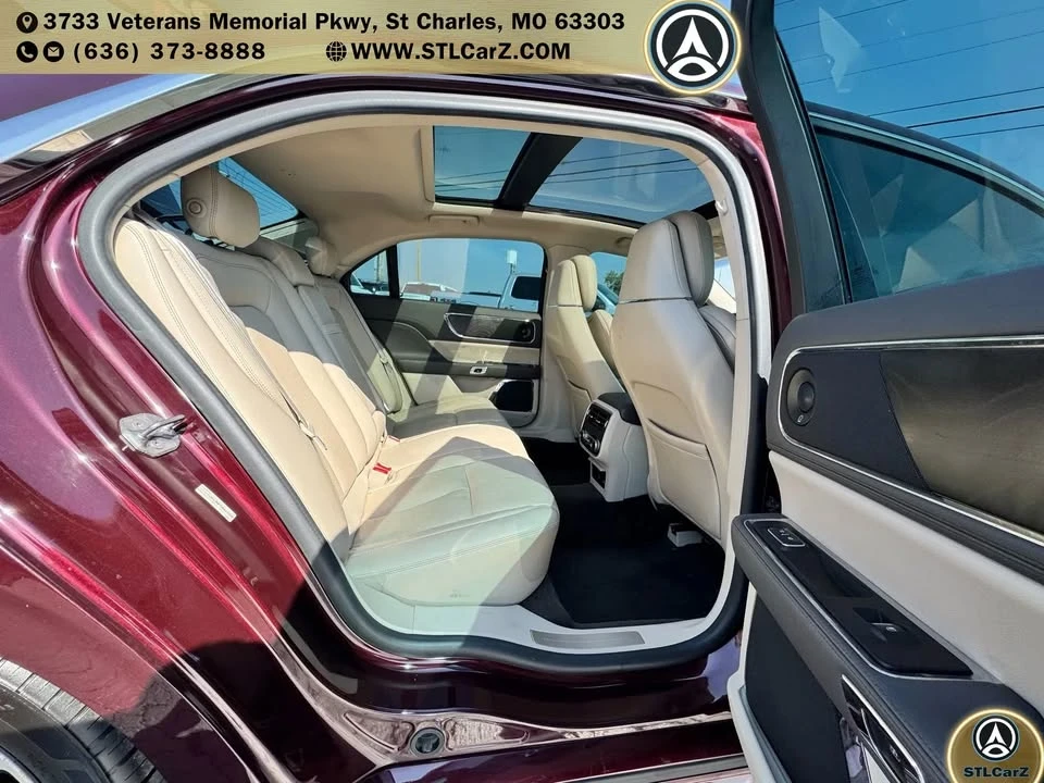 2017 Lincoln Continental 10th Gen - Image 13 of 19
