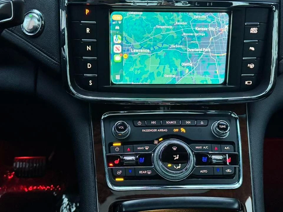2017 Lincoln Continental 10th Gen - Image 5 of 20