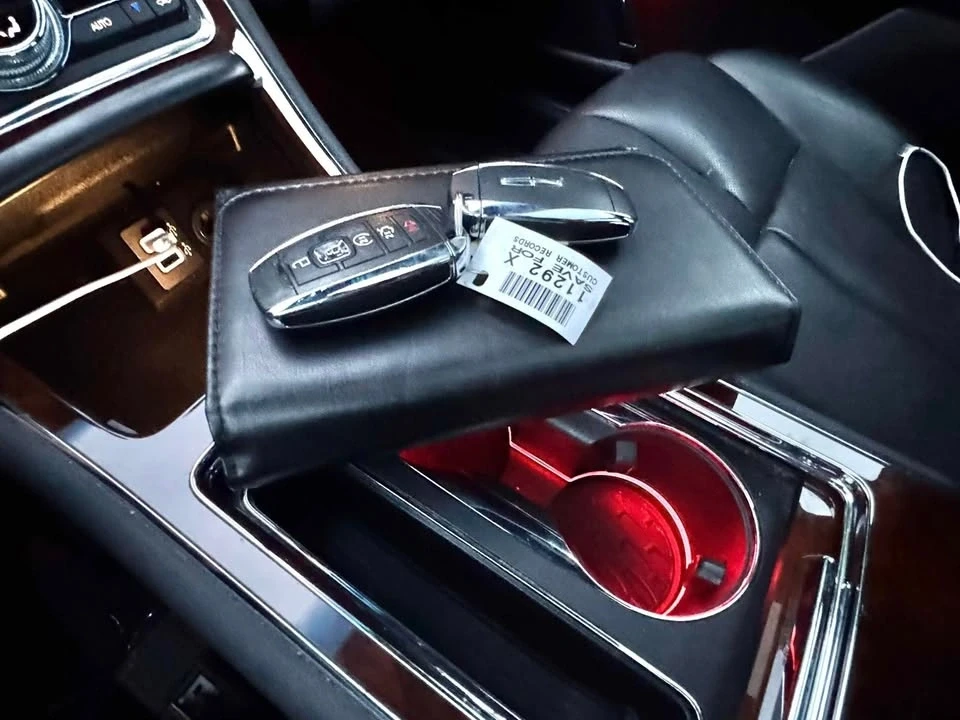2017 Lincoln Continental 10th Gen - Image 6 of 20
