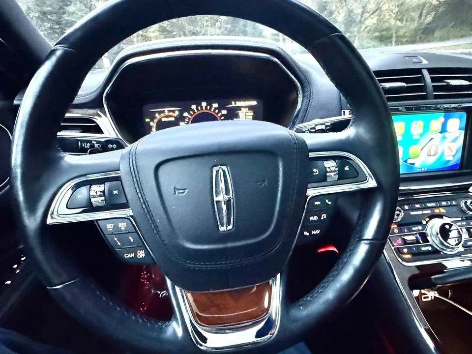 2017 Lincoln Continental 10th Gen - Image 4 of 20