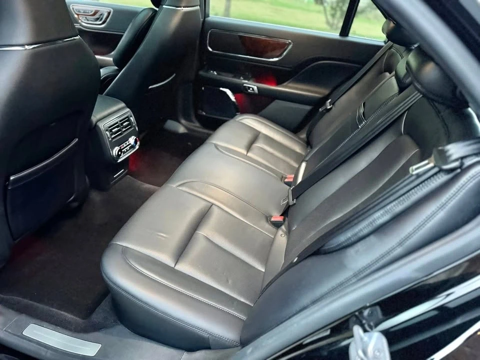 2017 Lincoln Continental 10th Gen - Image 9 of 20