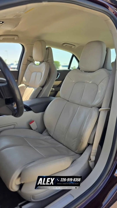 2017 Lincoln Continental 10th Gen - Image 8 of 20