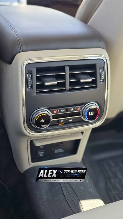 2017 Lincoln Continental 10th Gen - Image 10 of 20