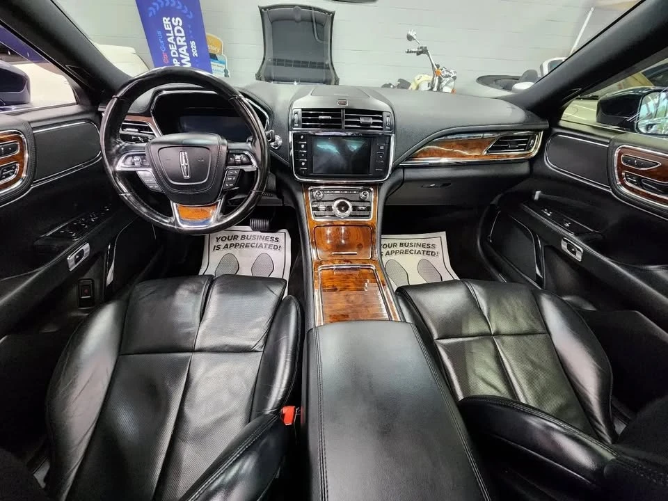 2017 Lincoln Continental 10th Gen - Image 9 of 20