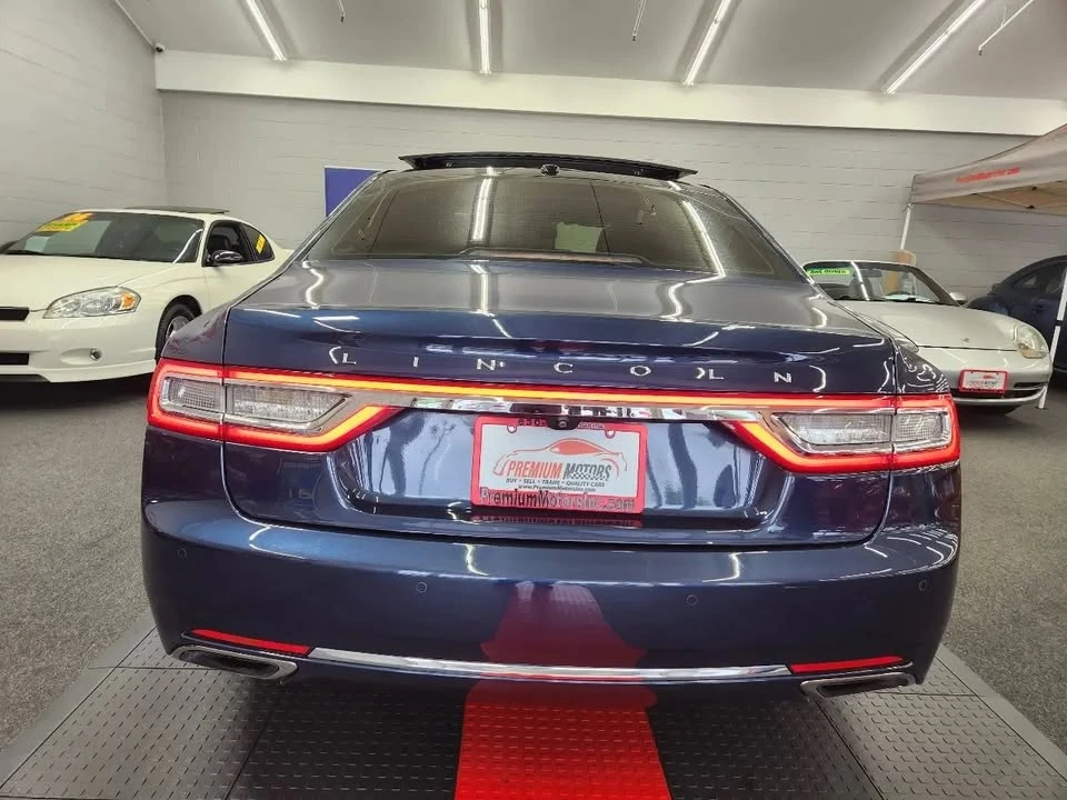 2017 Lincoln Continental 10th Gen - Image 8 of 20