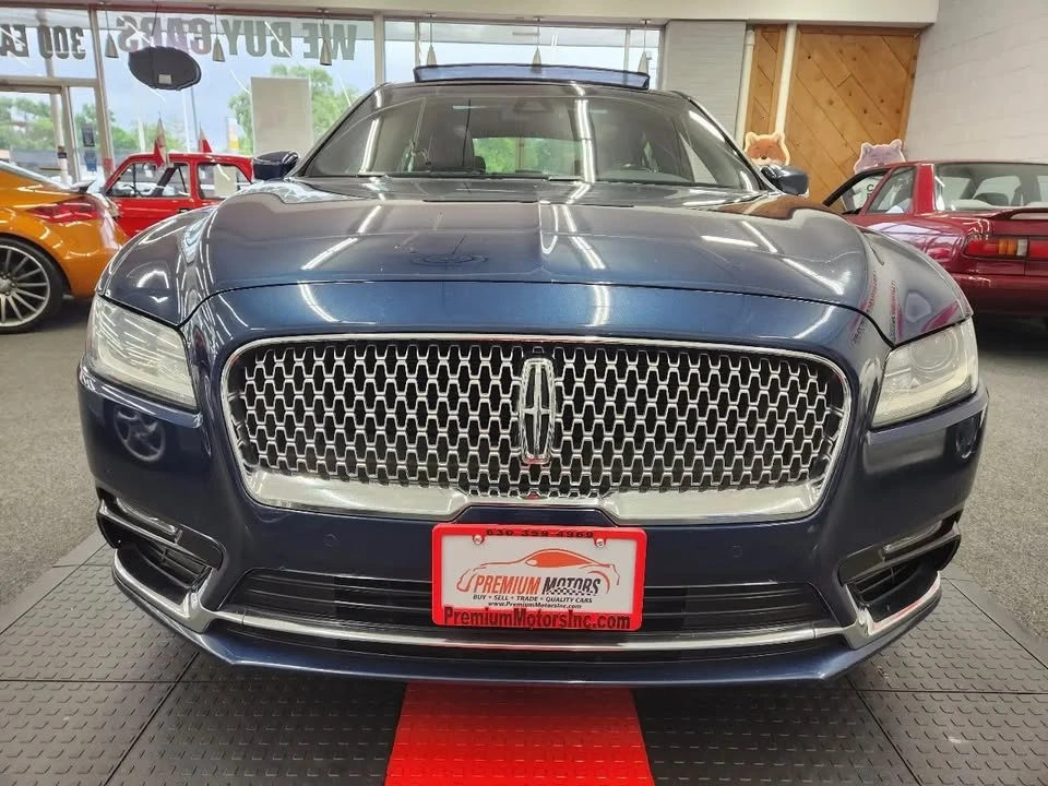 2017 Lincoln Continental 10th Gen - Image 3 of 20
