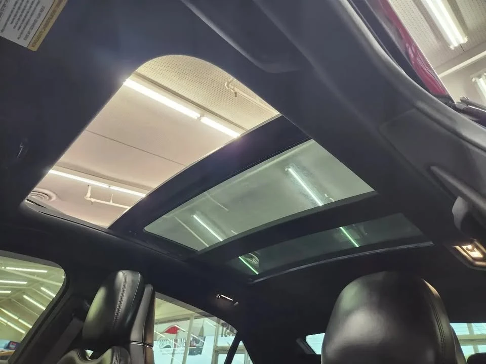 2017 Lincoln Continental 10th Gen - Image 16 of 20