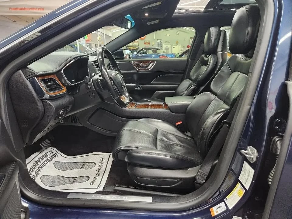 2017 Lincoln Continental 10th Gen - Image 10 of 20