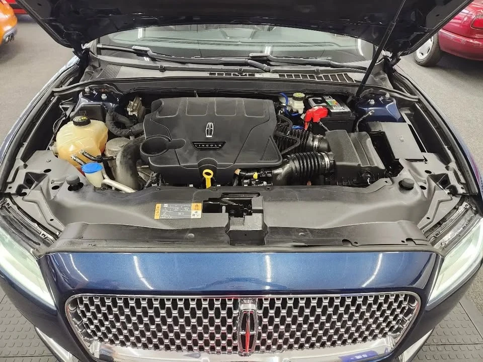 2017 Lincoln Continental 10th Gen - Image 19 of 20