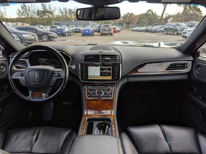 2017 Lincoln Continental 10th Gen - Image 2 of 20