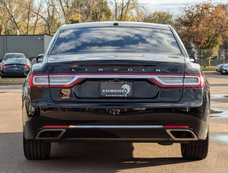 2017 Lincoln Continental 10th Gen - Image 9 of 20