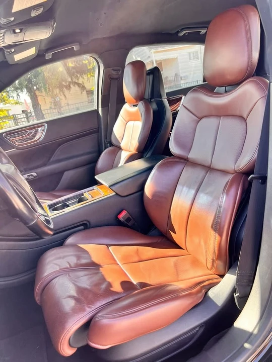 2017 Lincoln Continental 10th Gen - Image 10 of 19