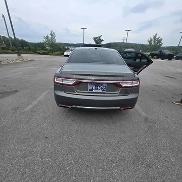 2017 Lincoln Continental Select