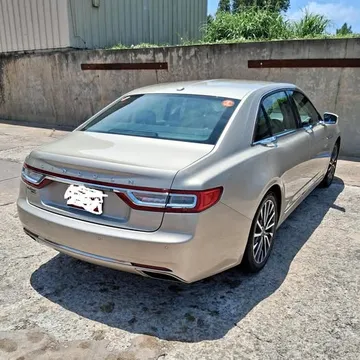 2017 Lincoln Continental Select