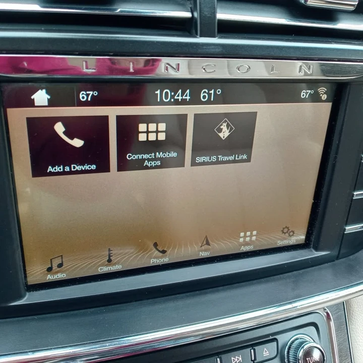 2017 Lincoln Continental 10th Gen - Image 12 of 19