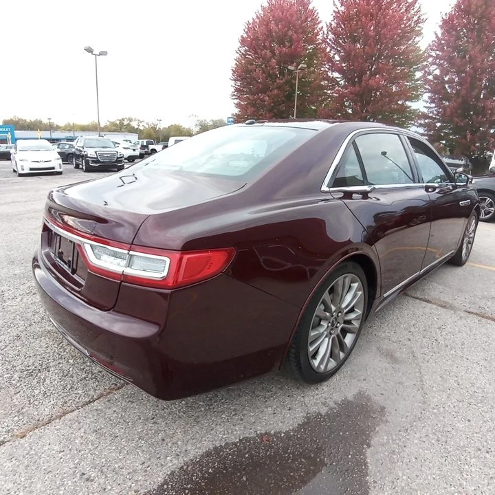 2017 Lincoln Continental 10th Gen - Image 17 of 19