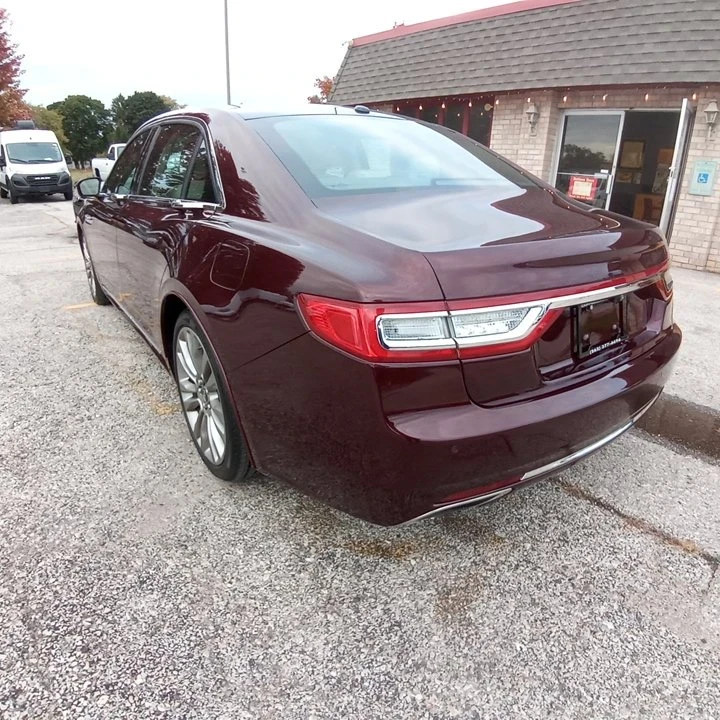 2017 Lincoln Continental 10th Gen - Image 18 of 19