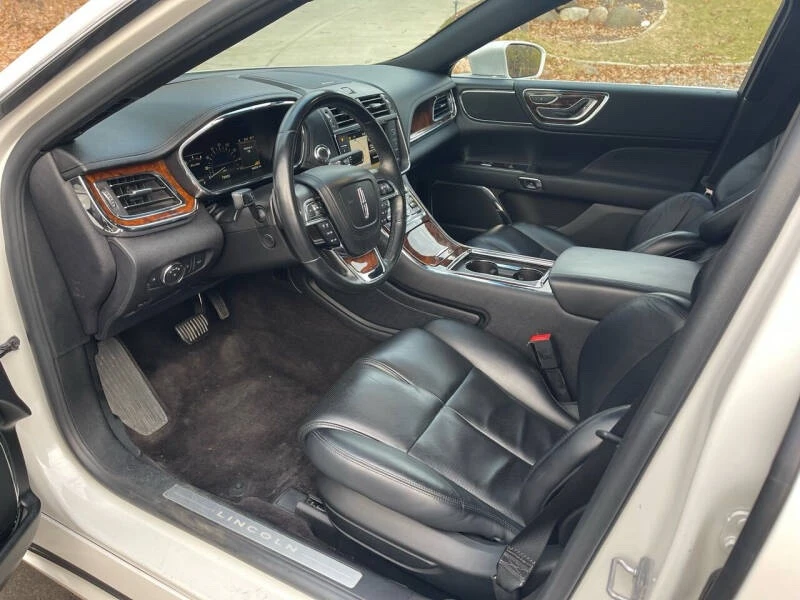 2017 Lincoln Continental 10th Gen - Image 10 of 20
