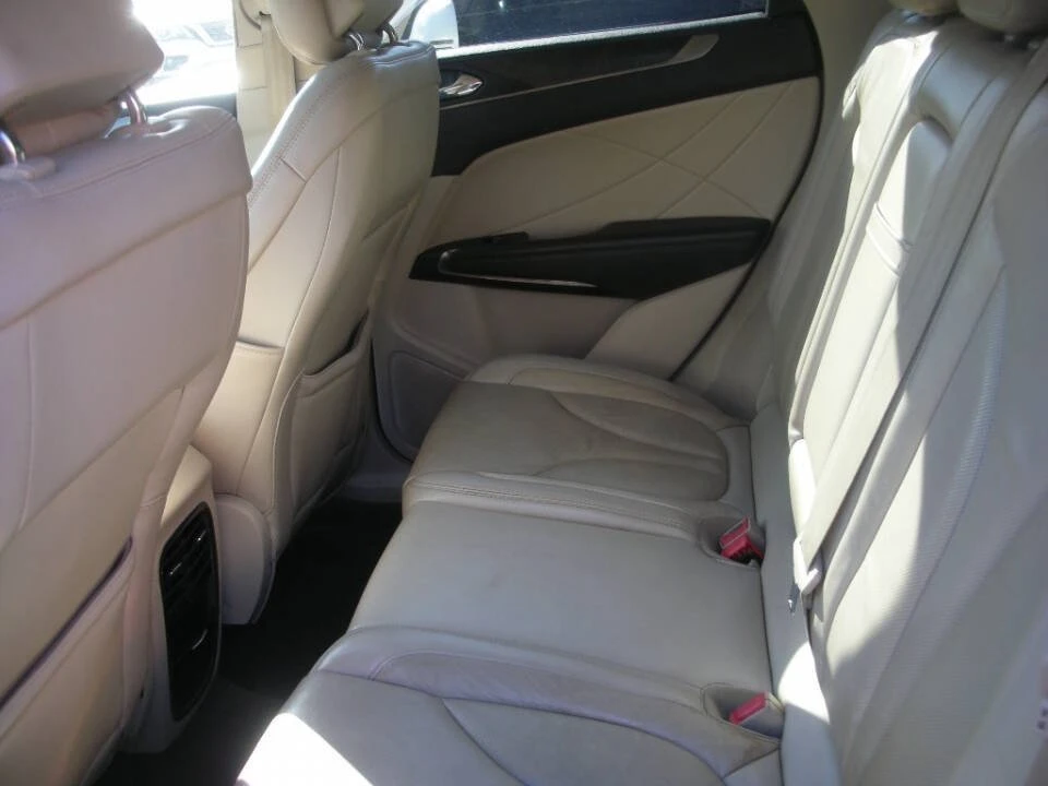 2017 Lincoln MKC - Image 6 of 7