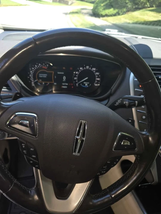 2017 Lincoln MKC - Image 4 of 15