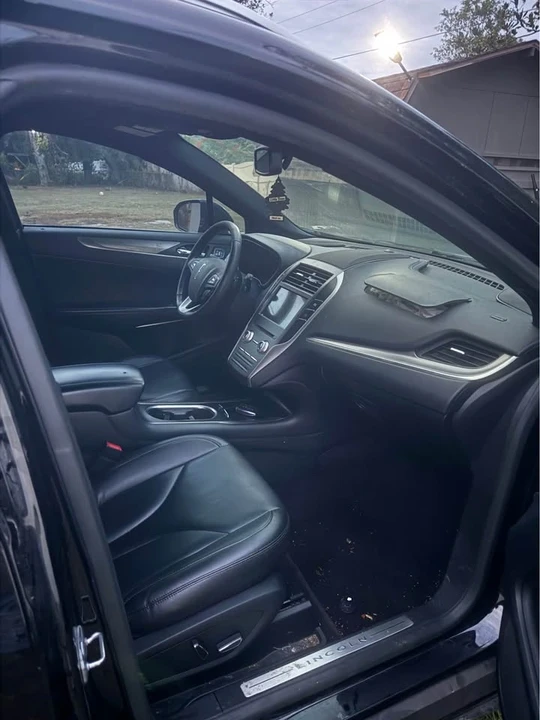 2017 Lincoln MKC - Image 2 of 6