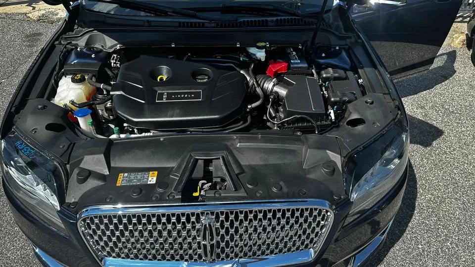 2017 Lincoln MKZ - Image 9 of 18