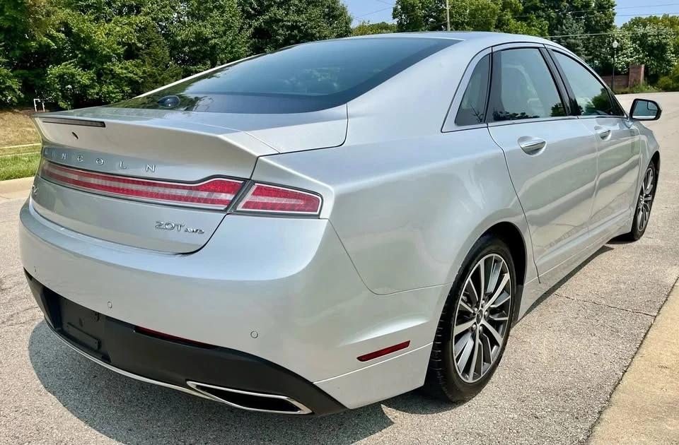 2017 Lincoln MKZ - Image 7 of 20