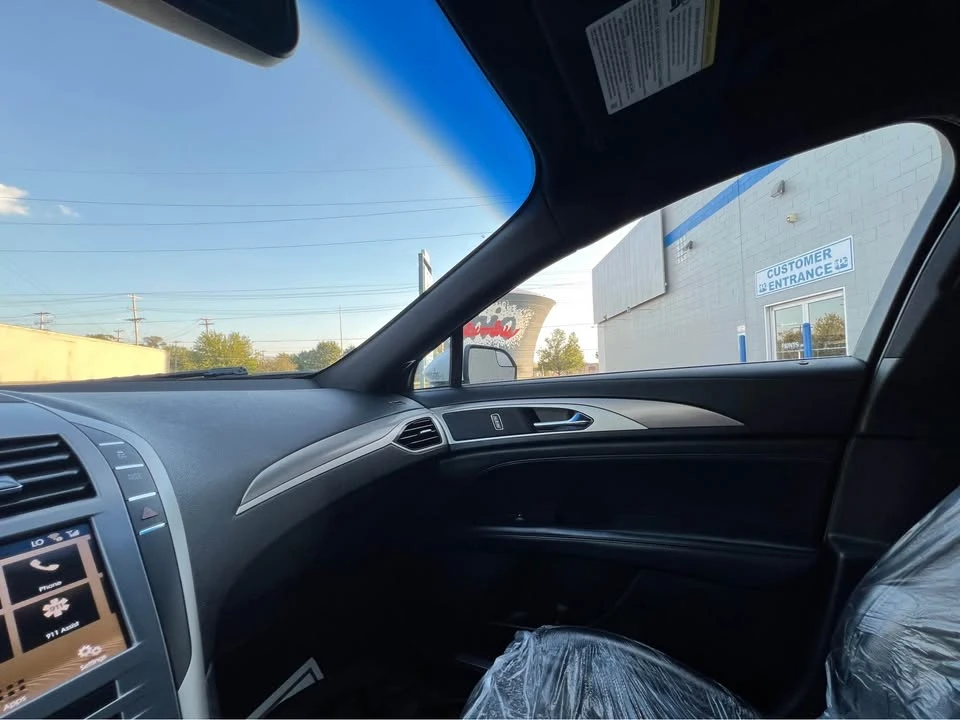 2017 Lincoln MKZ - Image 14 of 17