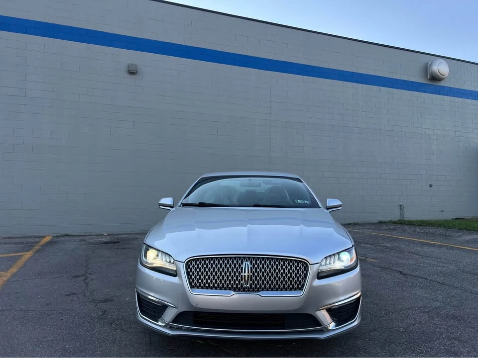 2017 Lincoln MKZ - Image 2 of 17
