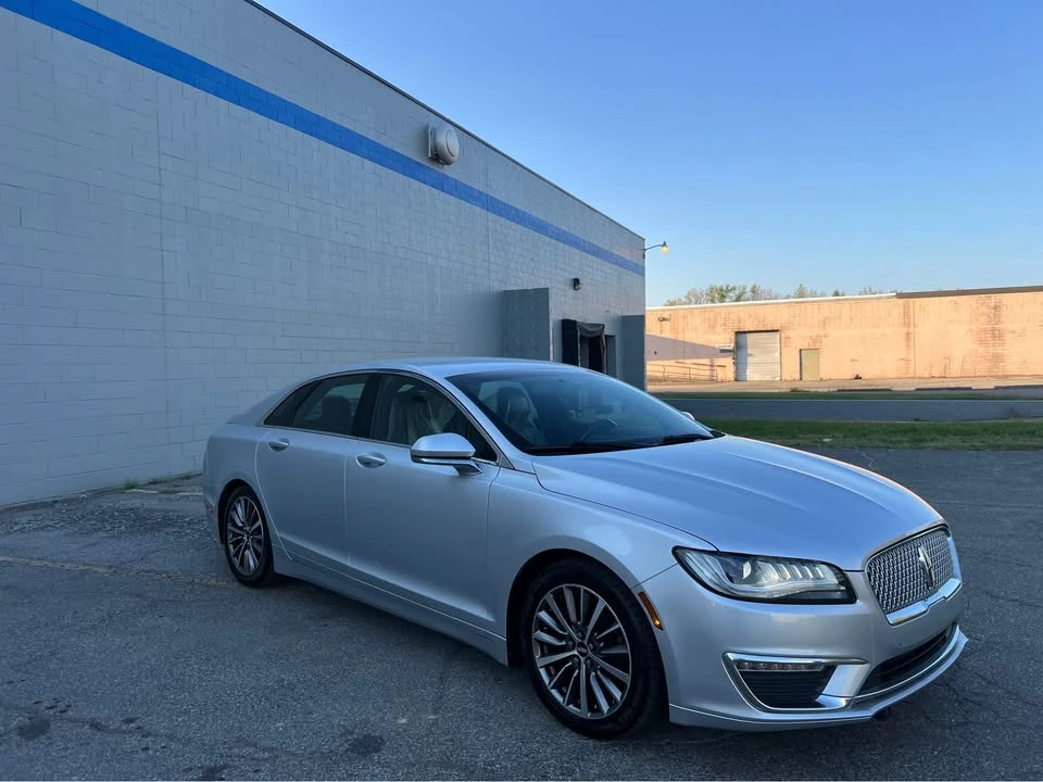 2017 Lincoln MKZ - Image 3 of 17