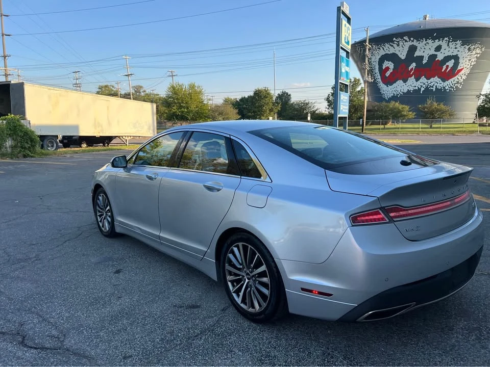 2017 Lincoln MKZ - Image 5 of 17