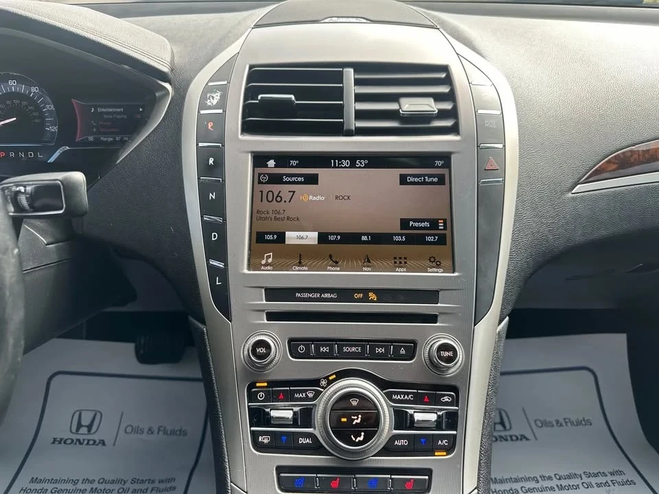 2017 Lincoln MKZ - Image 18 of 20
