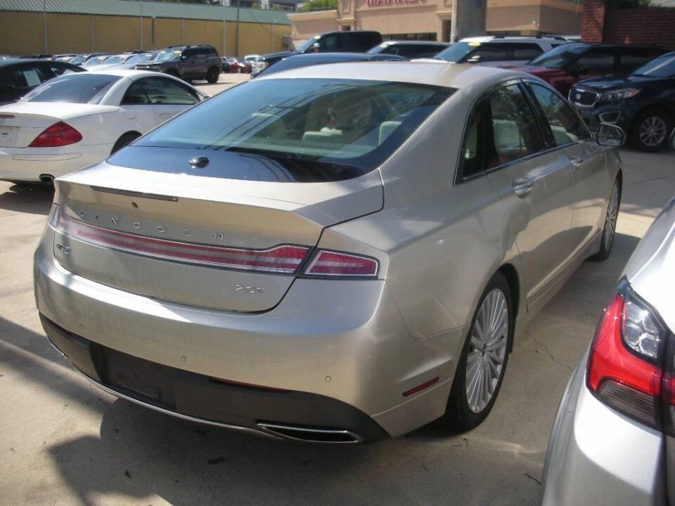 2017 Lincoln MKZ - Image 3 of 7