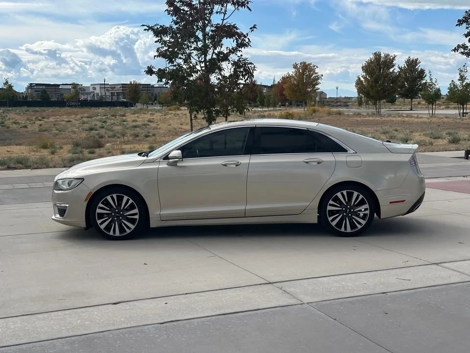 2017 Lincoln MKZ - Image 9 of 20